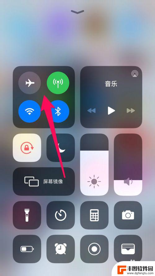 iphone怎么添加联系人共享网络 iOS共享WiFi如何导入联系人